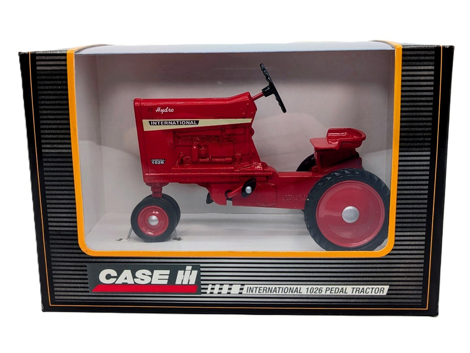 1/6 International Harvester 1026 Pedal Tractor Replica