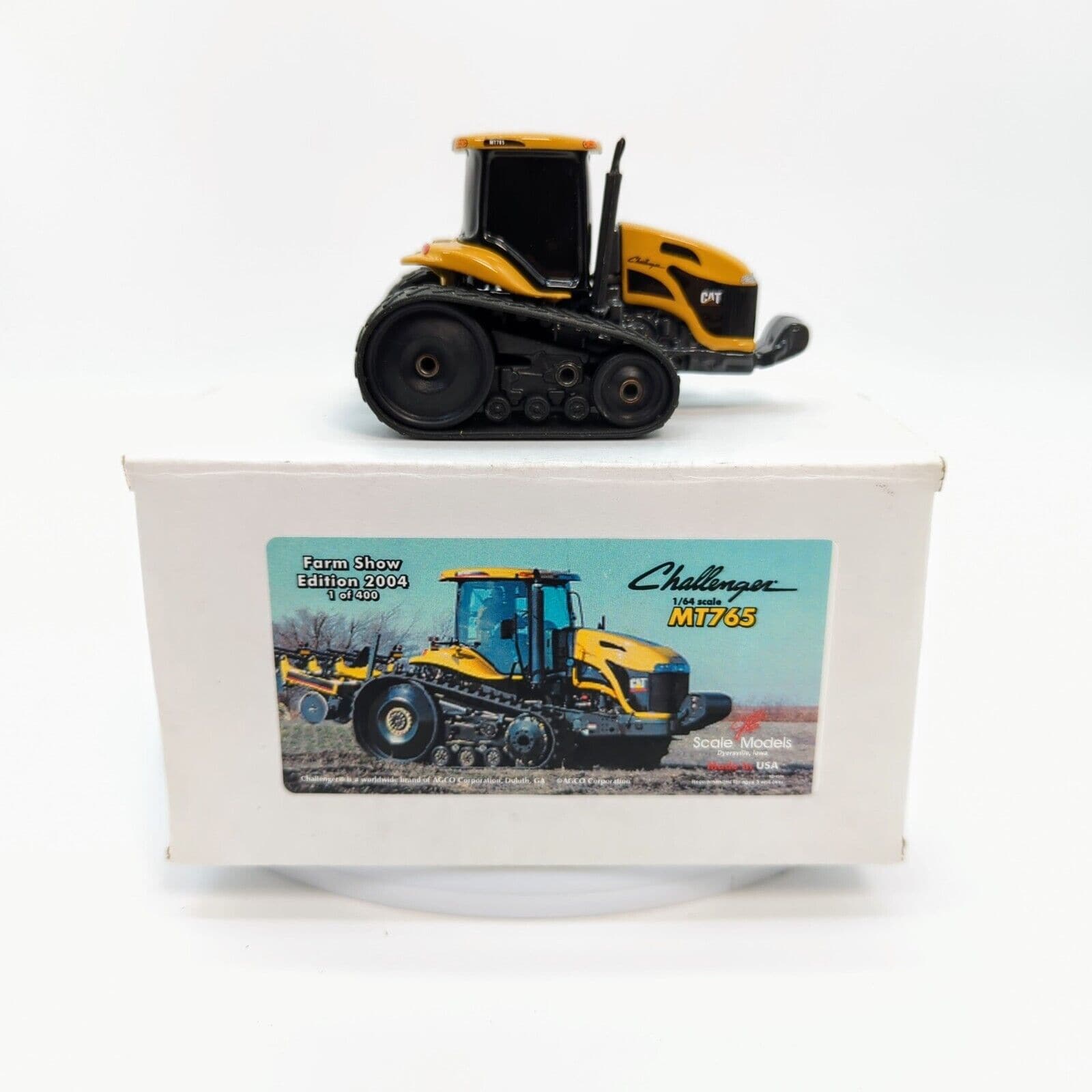 1/64 Cat Challenger MT765 Tracked Tractor 2004 Farm Show