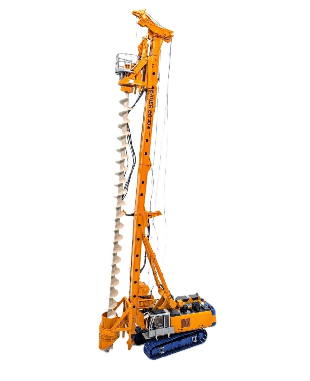 模型製作用品 BAUER BG 40 Rotary Drilling Rig 1:50 Drehbohrgerat Rotary Drilling Rig BG40 Bauer Diecast Model