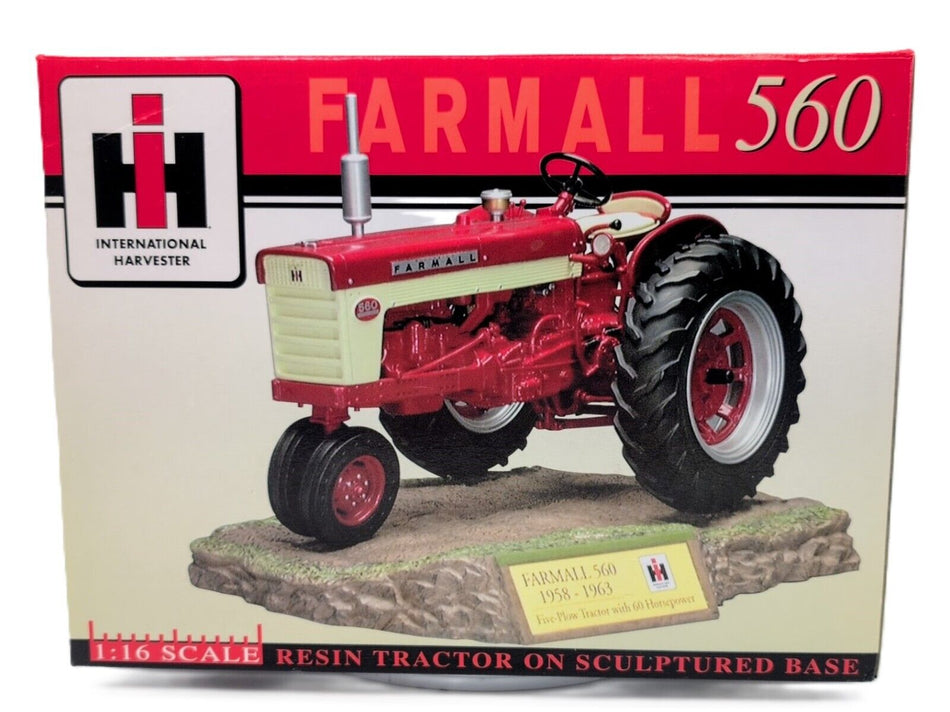 1/16 Farmall 560 Tractor Sculptured Base