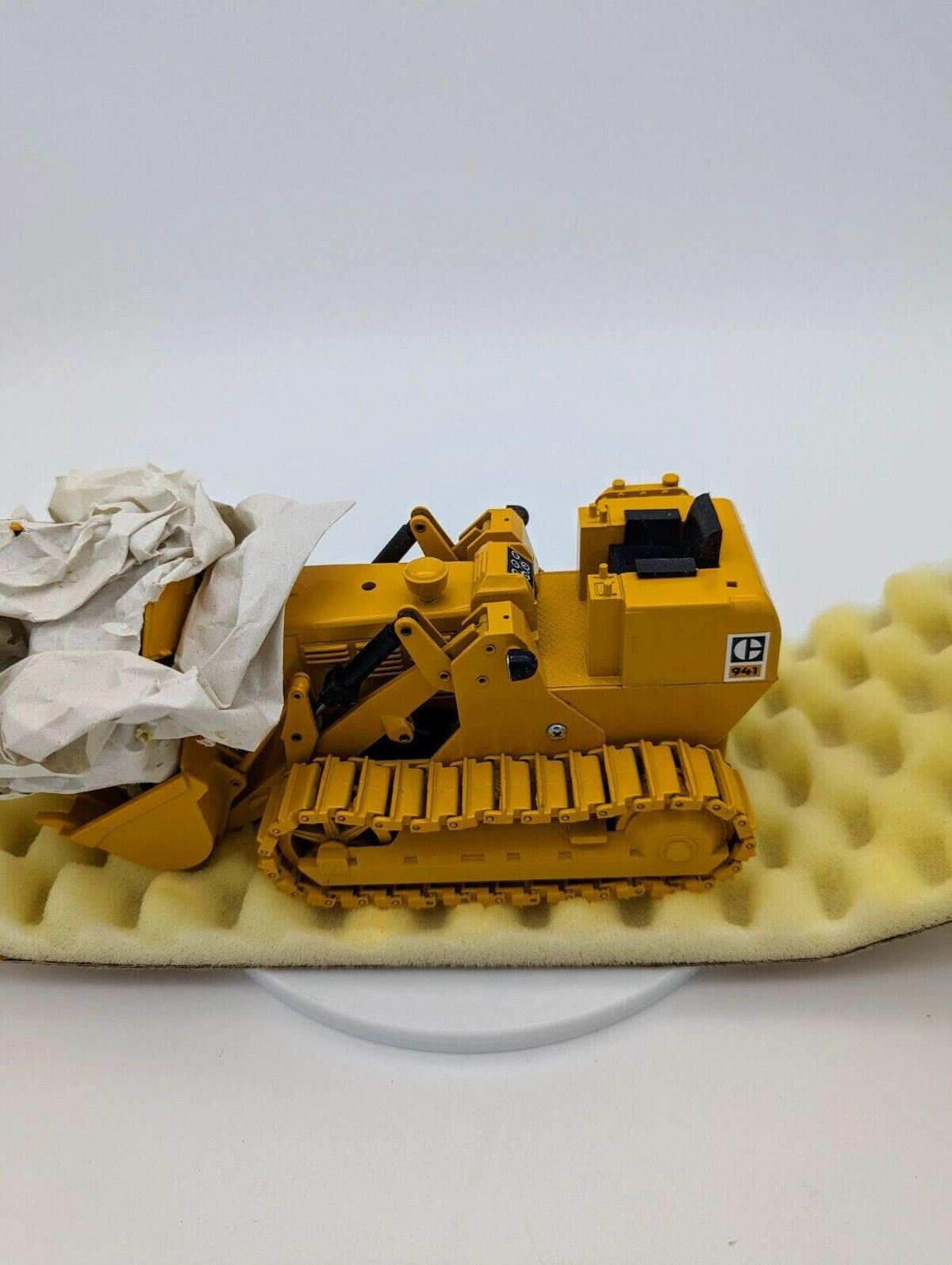 1/24 NZG Caterpillar 941 Kettenlader Track Type Loader