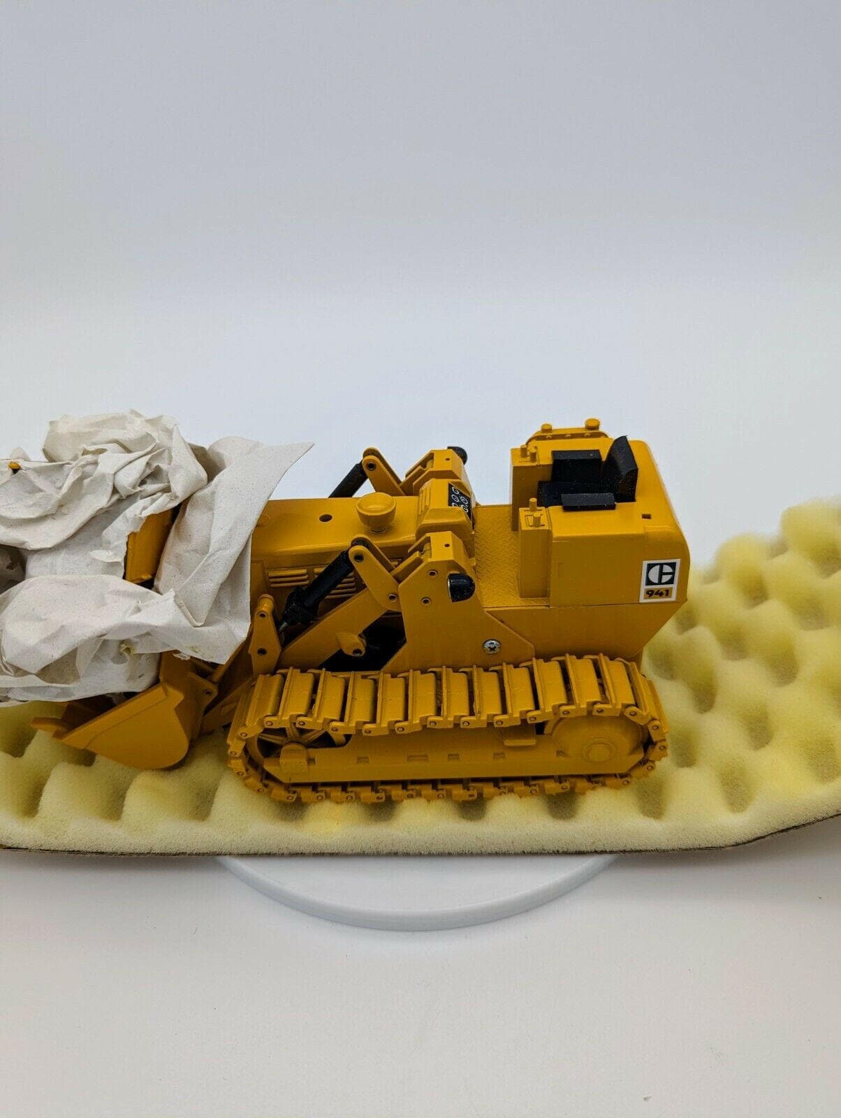 1/24 NZG Caterpillar 941 Kettenlader Track Type Loader