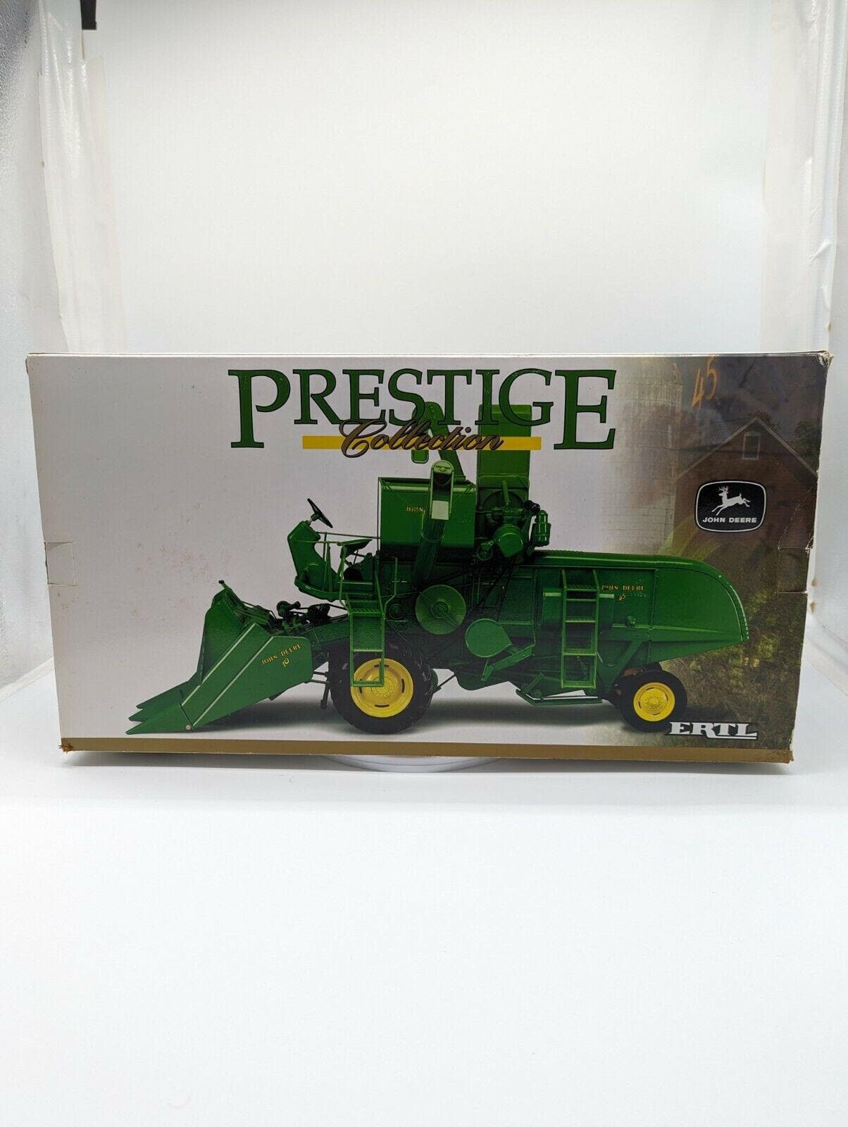 John Deere 45 Combine Prestige Collection By Ertl 1/16 Scale.