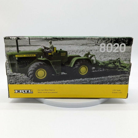 John Deere 8020 Diesel 4wd Tractor By Ertl 1/32 Scale Prestige Collection.