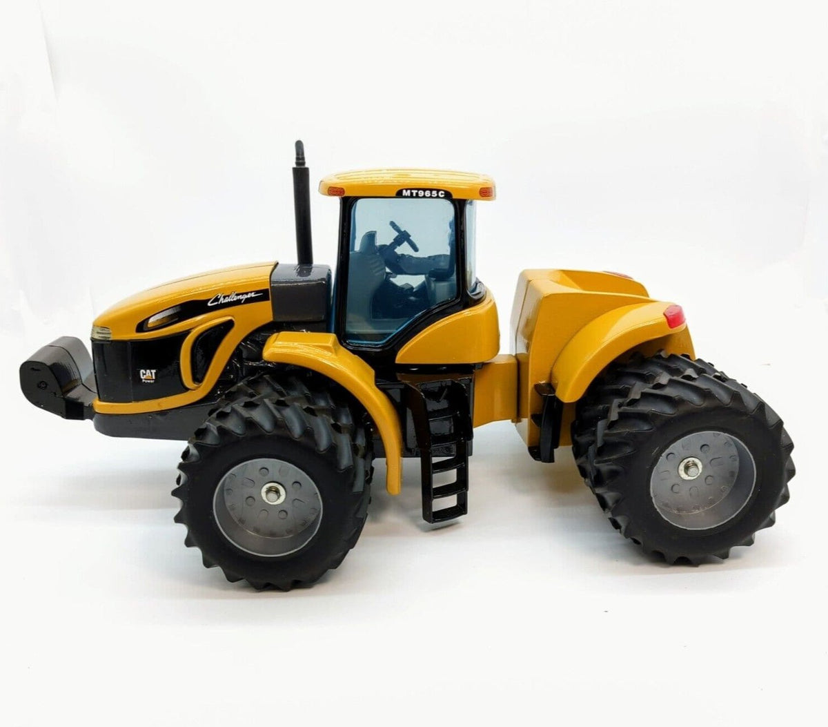 1/16 CHALLENGER MT965C 4WD TRACTOR W DUALS – SCALE MODELS With Box.