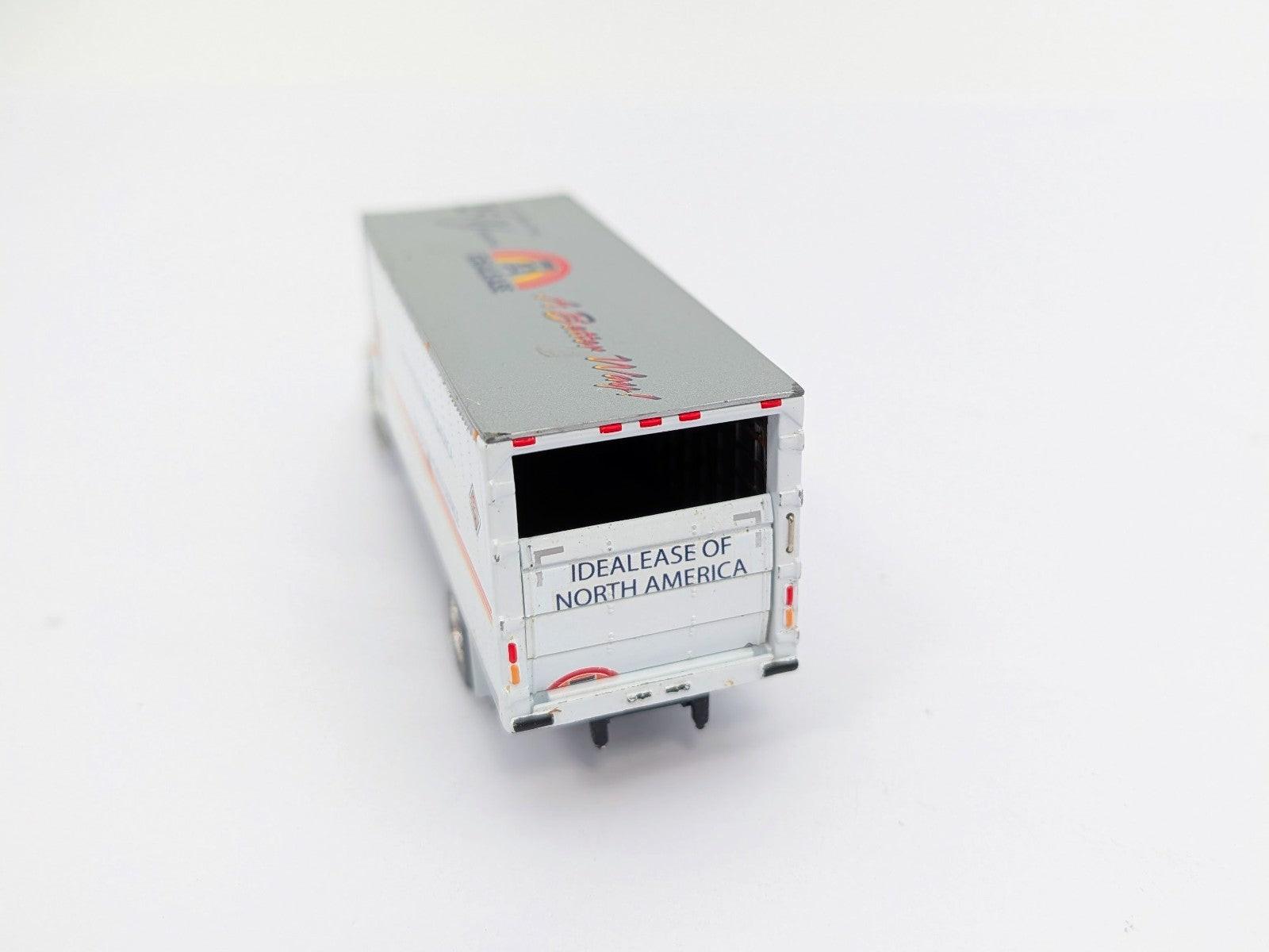1/64 Idealease Intenational Straight Truck DCP.