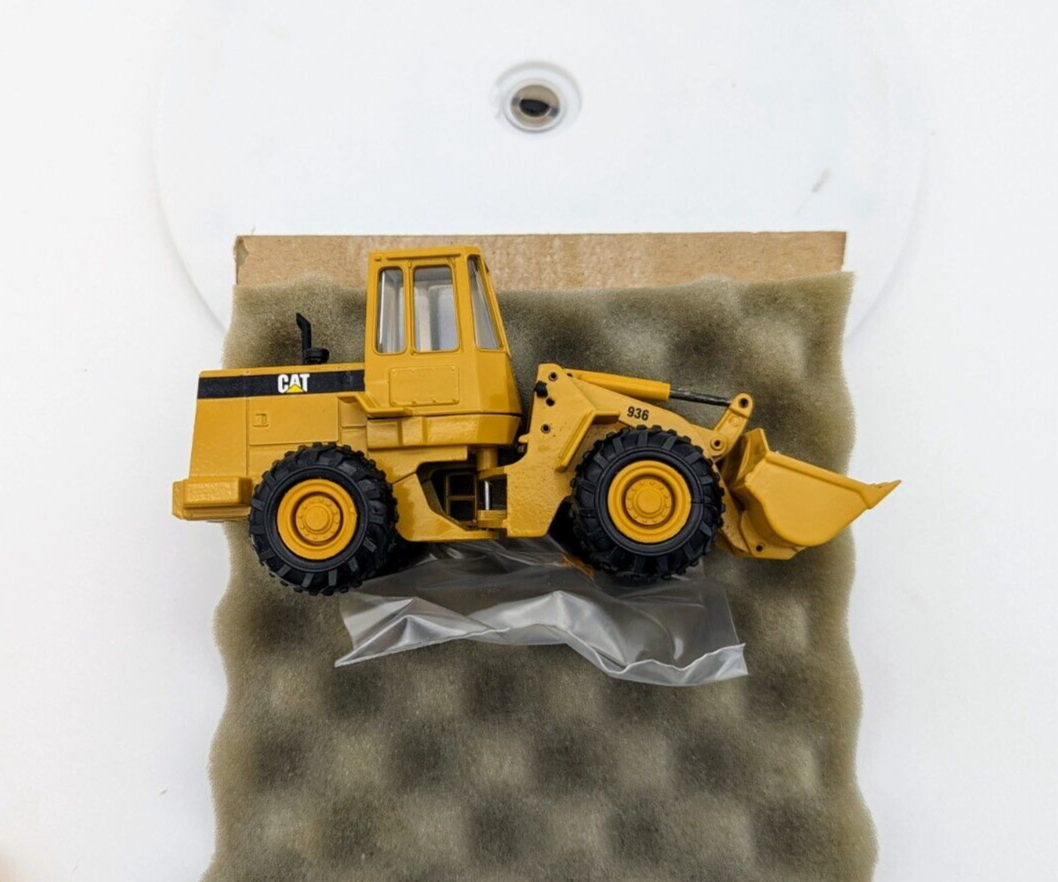 Conrad 1/50 Diecast Cat 936 Loader.