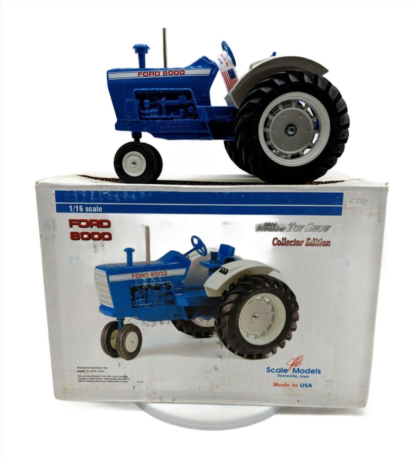 Scale Models Ford 8000 Die Cast 1/16 Tractor.