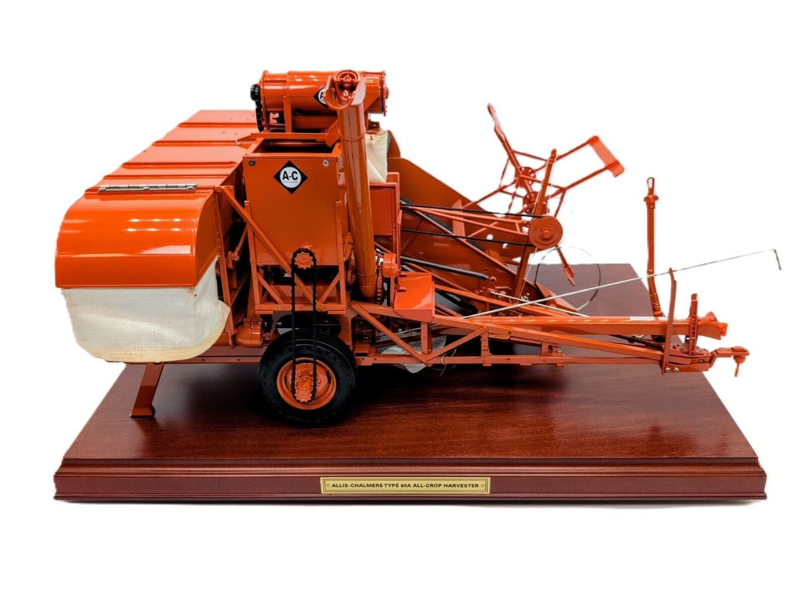 1/12 Allis-Chalmers 60A All-Crop Harvester Pull Type Combine  Franklin Mint - Farm Toy