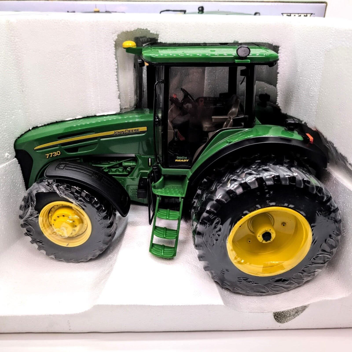 1/16 John Deere 7730 Tractor With Front Wheel Assist & Duals, Farm Show Edition - Farm Toy