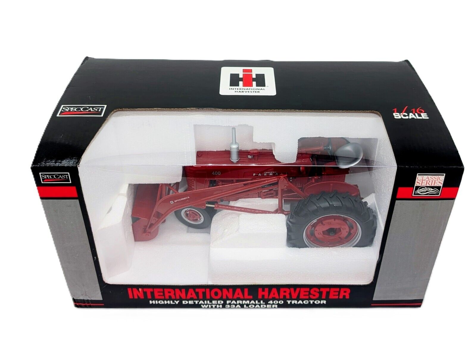 1/16 International Harvester Farmall 400 Tractor With 33A Loader 