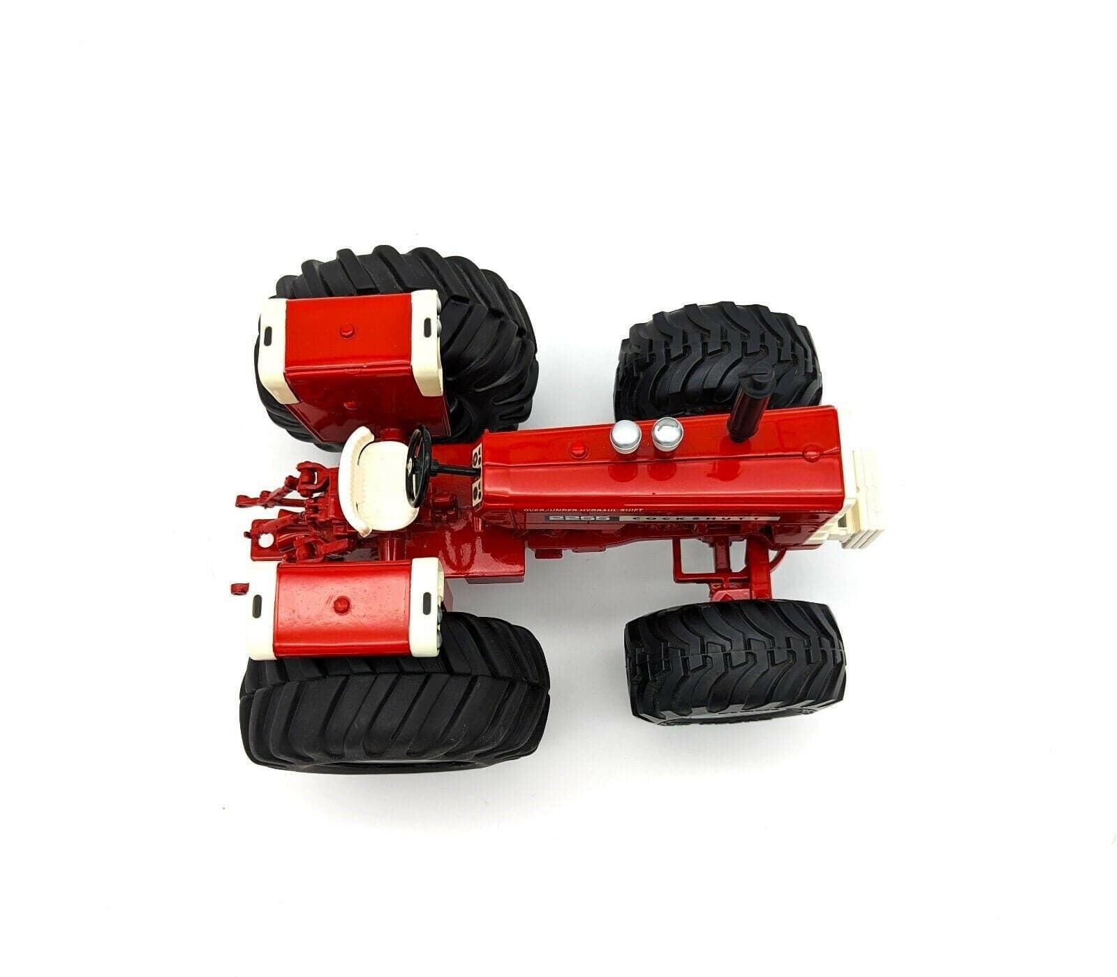 Ertl Cockshutt 2255 Custom Tractor Balloon Tires 1/16 No Box..