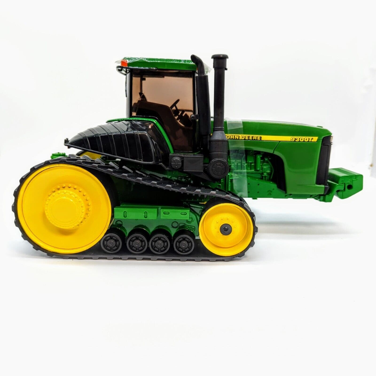 John Deere 9300T Track Tractor 2000 Farm Show Edition 1 of 2500 By Ertl 1/16.