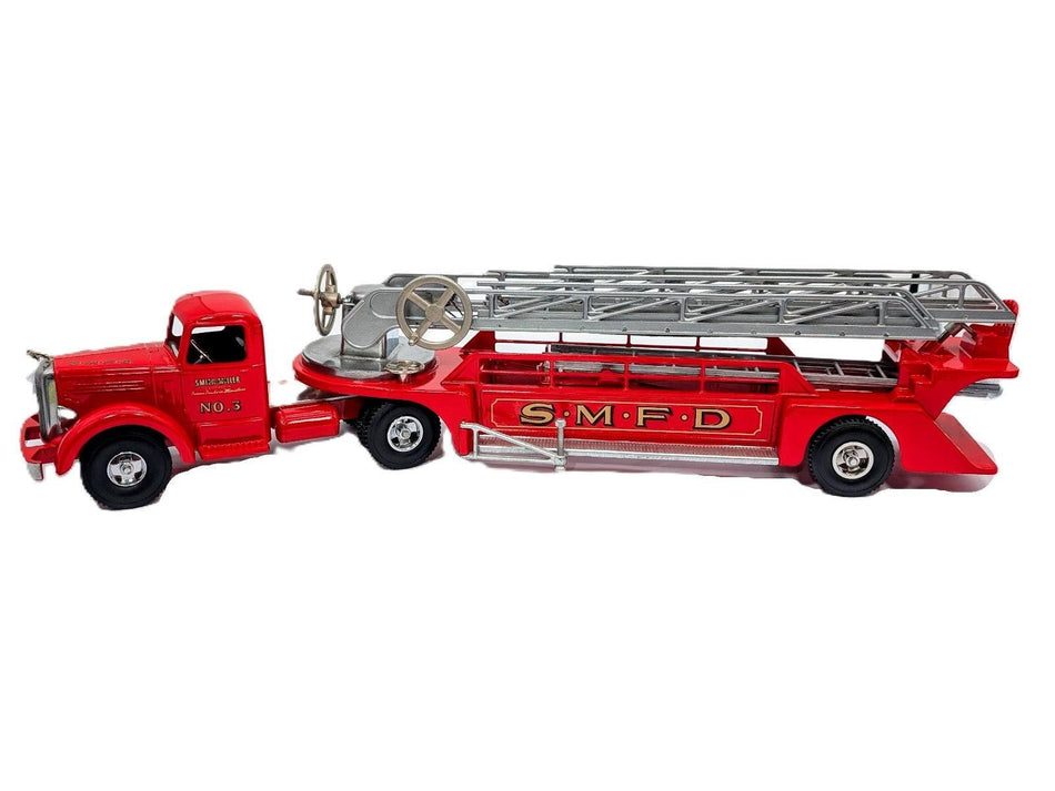 Smith Miller Aerial Ladder Fire Truck Quality Metal Replica