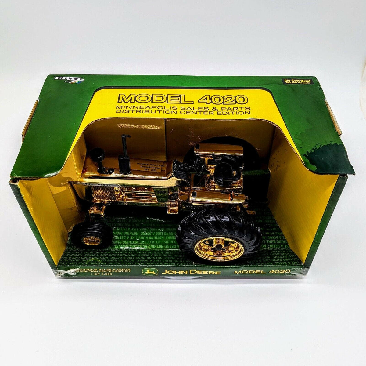 John Deere 4020 Gold Minneapolis Limited Edition 1/2500 1/16th.