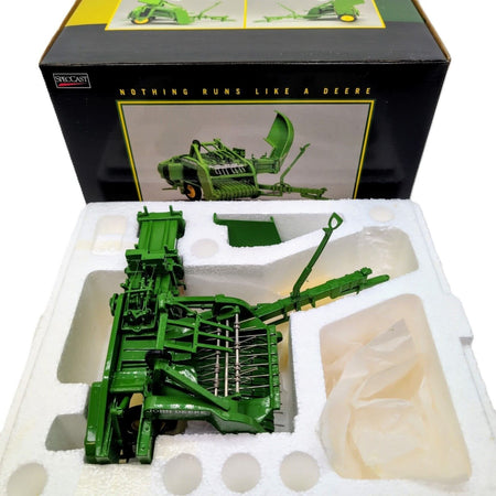 1/16 John Deere W116 Square Hay Baler 