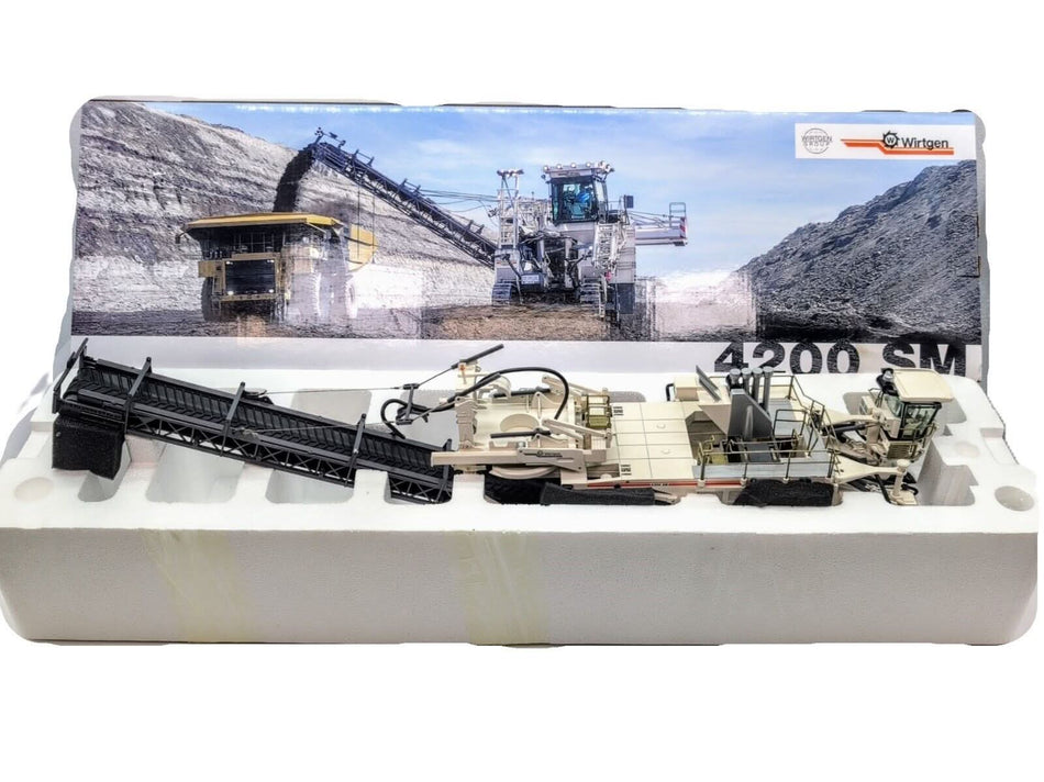 1/50 Wirtgen 4200 SM Surface Miner - NZG  Diecast Model #874