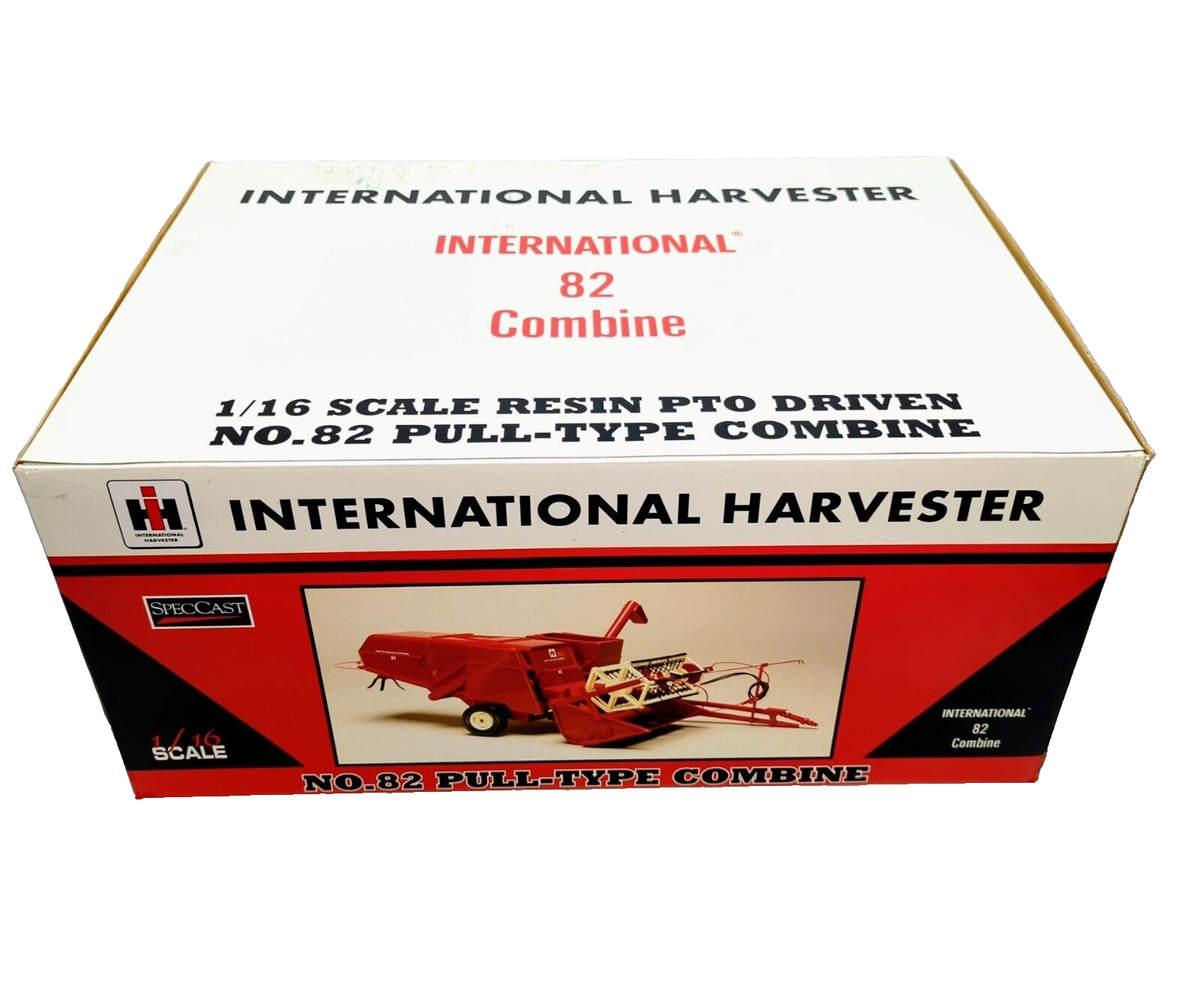 "International #82 Pull-type Combine For TRACTOR 1/16 Resin IH Harvester ALT Tag: Farm Toy"