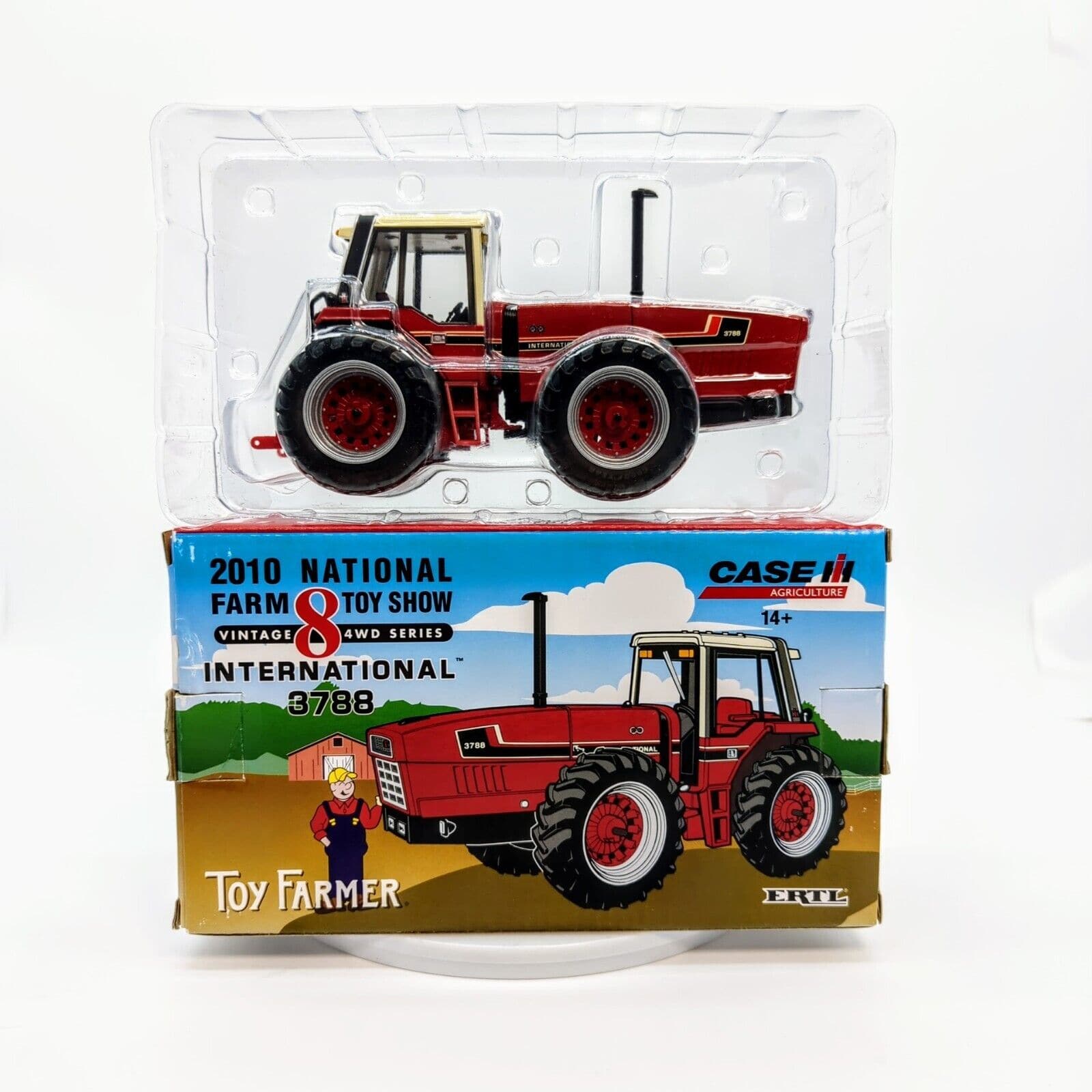 1/32 International Harvester 3788 2+2 4WD Tractor Toy Farmer Show Edition