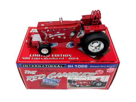 1/16 IH 1066 The Red Gambler Pulling Tractor SpecCast.