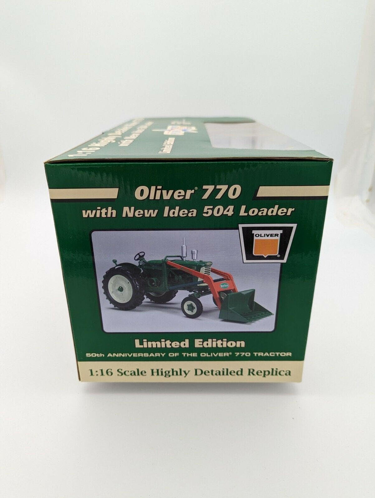 SpecCast Highly Detailed OLIVER 770 Tractor w/New Idea 504 Loader, 1/16.