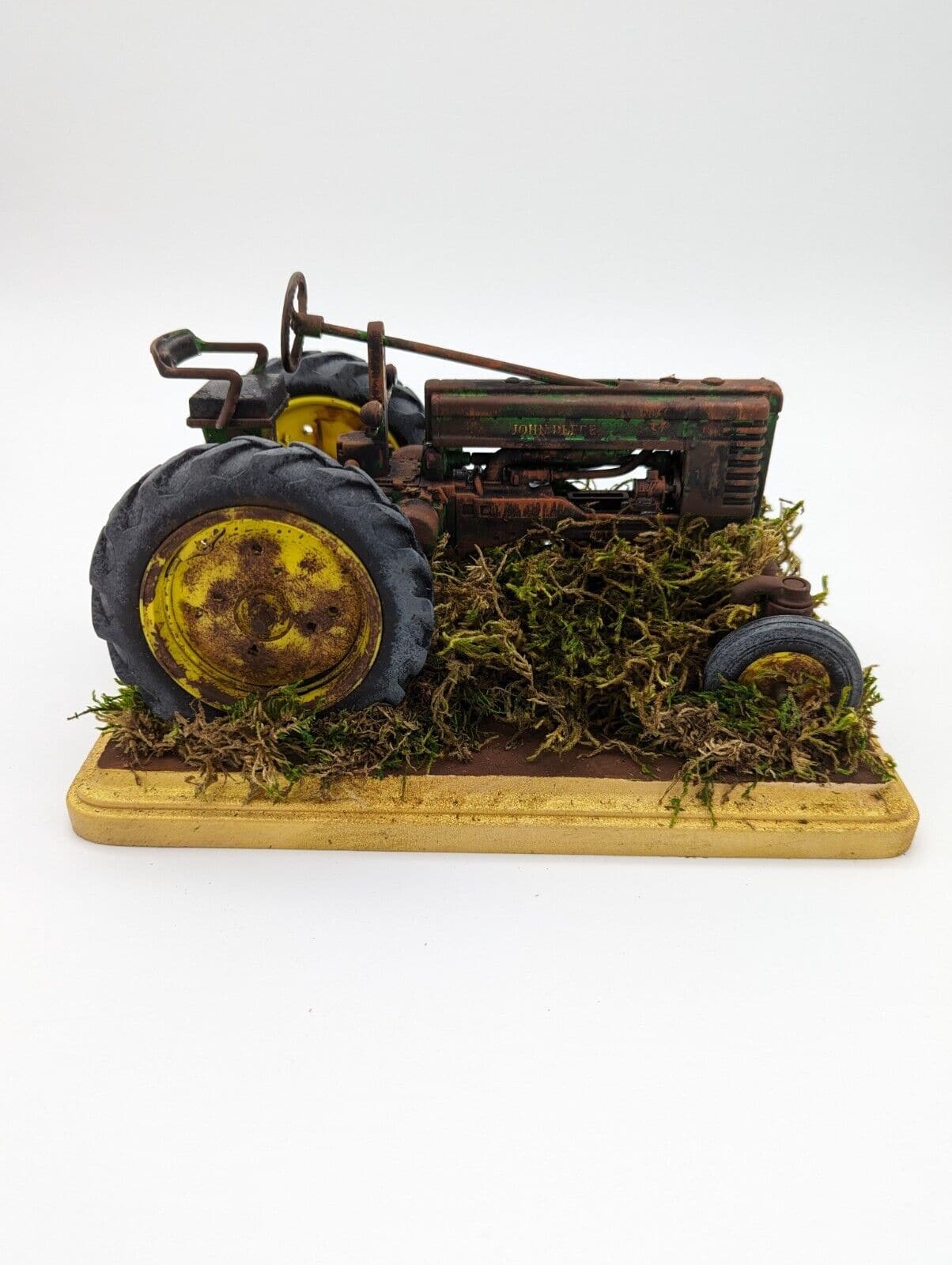 ERTL John Deere, Model B Tractor, 1/16 Scale, Diecast Distressed