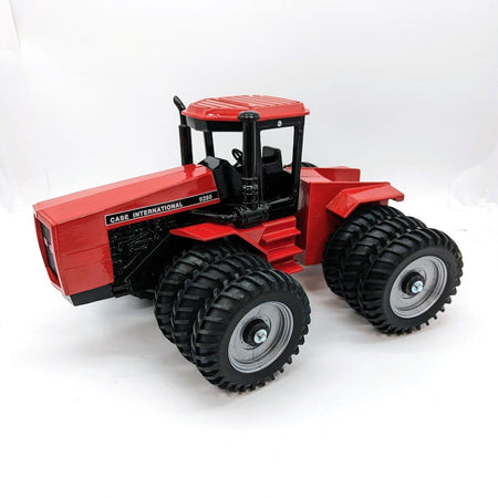 1/16 Case IH 9280 4wd Tractor With Triples, Box Included.