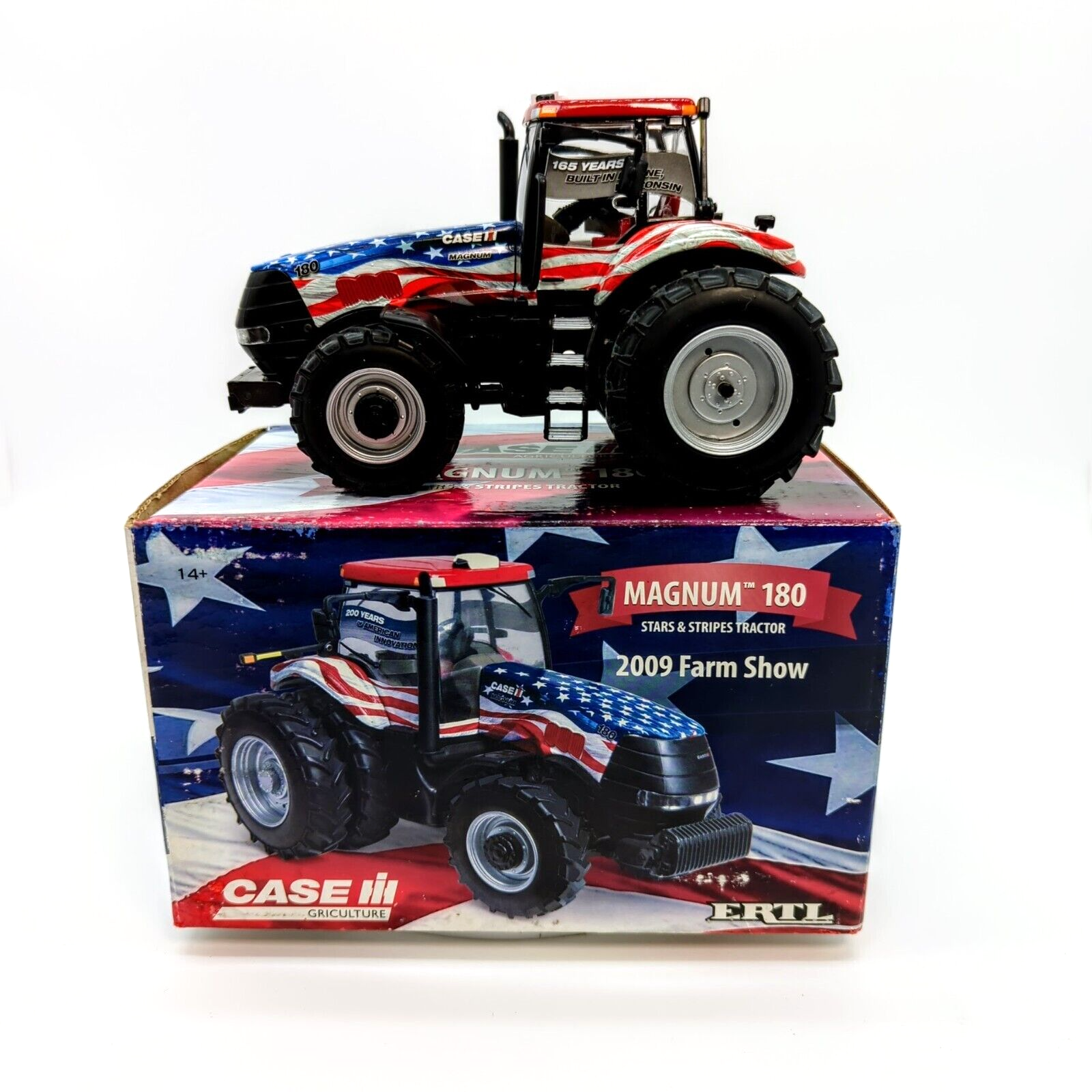 1/32 ERTL INTERNATIONAL CASE IH MAGNUM 180 STARS AND STRIPES TRACTOR 2009 SHOW.