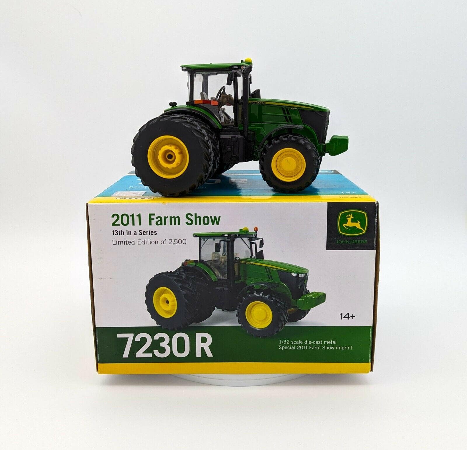 John Deere 1/32 Ertl Farm Toy 7230R Tractor 2011 Farm Show Edition.