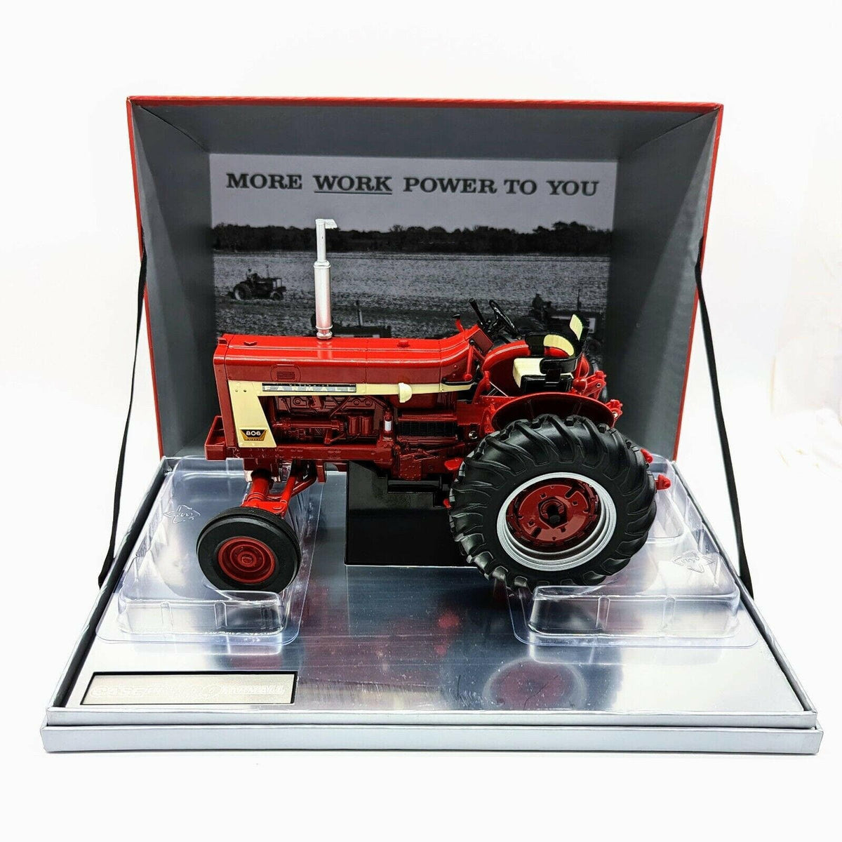 ERTL 1/16 Farmall 806 Prestige 100 years Anniversary Edition.