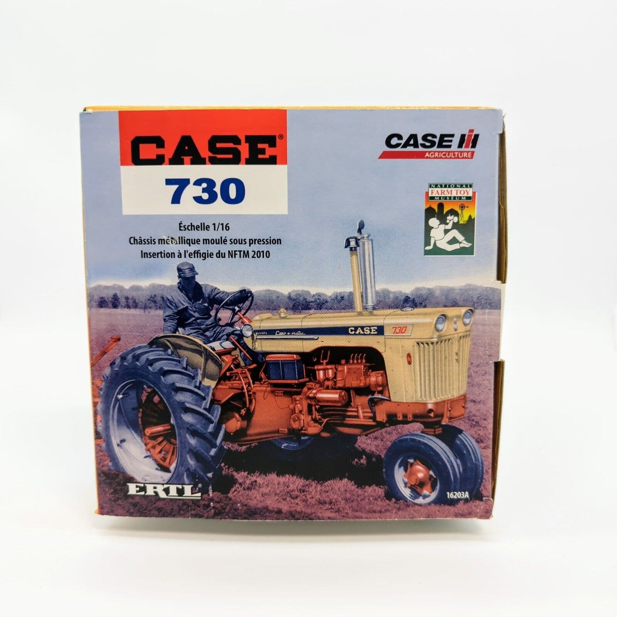 1/16 Ertl Farm Toy Case 730 Tractor With Narrow Front Collector Edition.