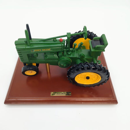 JOHN DEERE MODEL "G" TRACTOR Carved Out of Wood