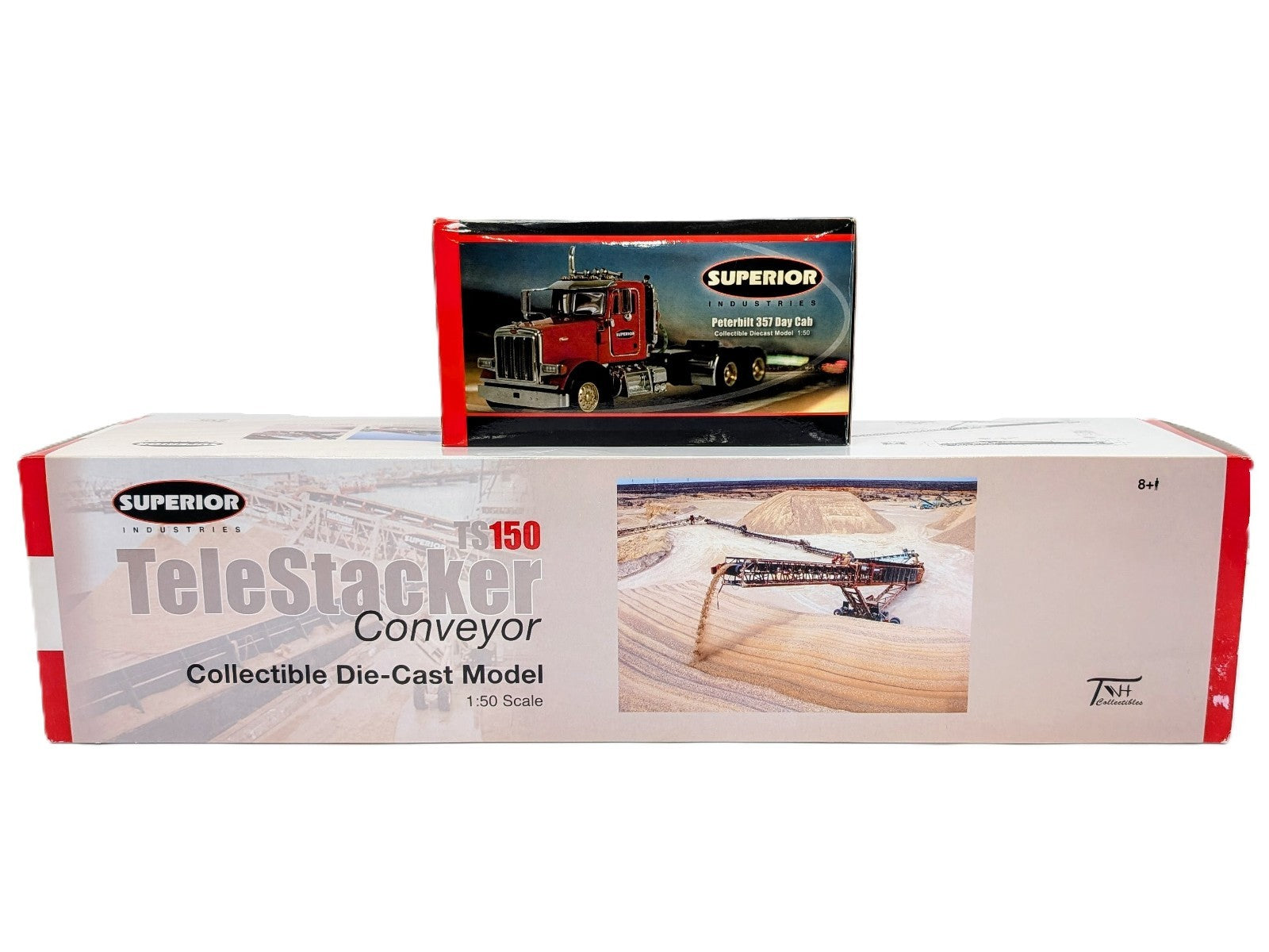1/50 Superior TS150 TeleStacker Conveyor & Peterbilt 357 Semi.