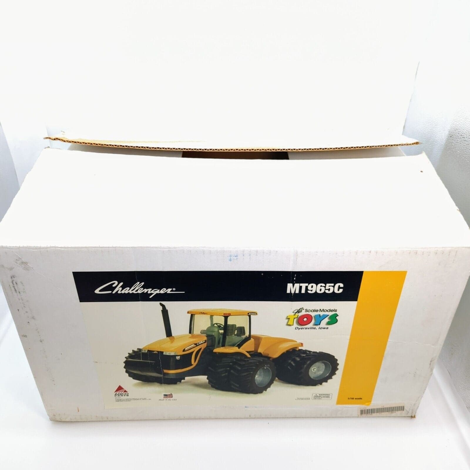 1/16 CHALLENGER MT965C 4WD TRACTOR W DUALS – SCALE MODELS With Box.