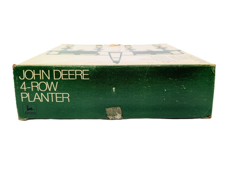 1/16 John Deere 4 Row Planter #539 w/ Ice Cream Box Ertl.