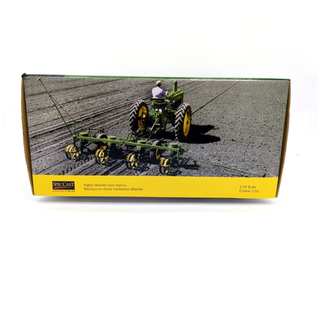 1/16 John Deere 490, 4 Row Planter New Factory Sealed.