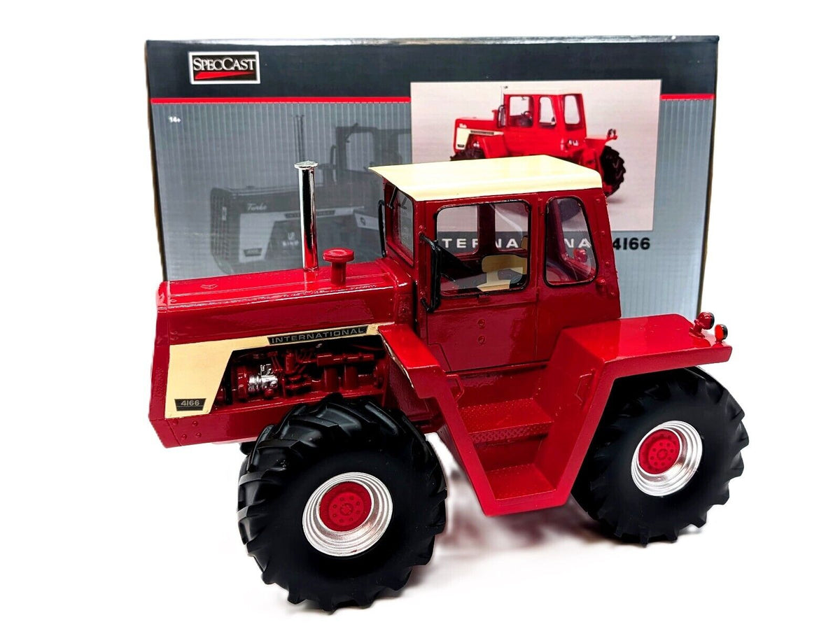 1/16 International Harvester 4wd 4166 Tractor With Cab - Farm Toy