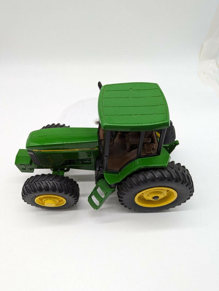 Ertl John Deere 7510 Tractor Diecast 1/16 2001 Farm Show.