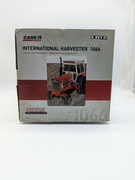 Ertl International Harvester 1066 Cab And Duals.  Prestige. 1/16 Die-Cast.