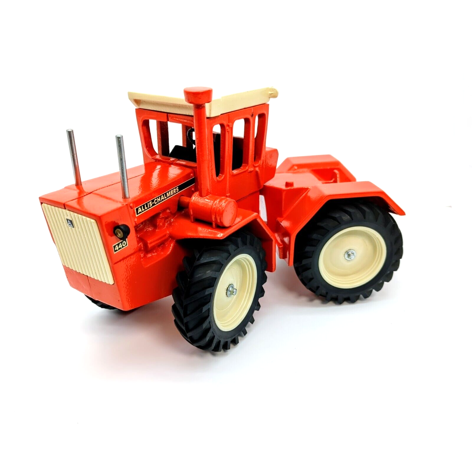 Allis Chalmers 440 1/16 Diecast Farm Tractor Replica Collectible By Scale Models.