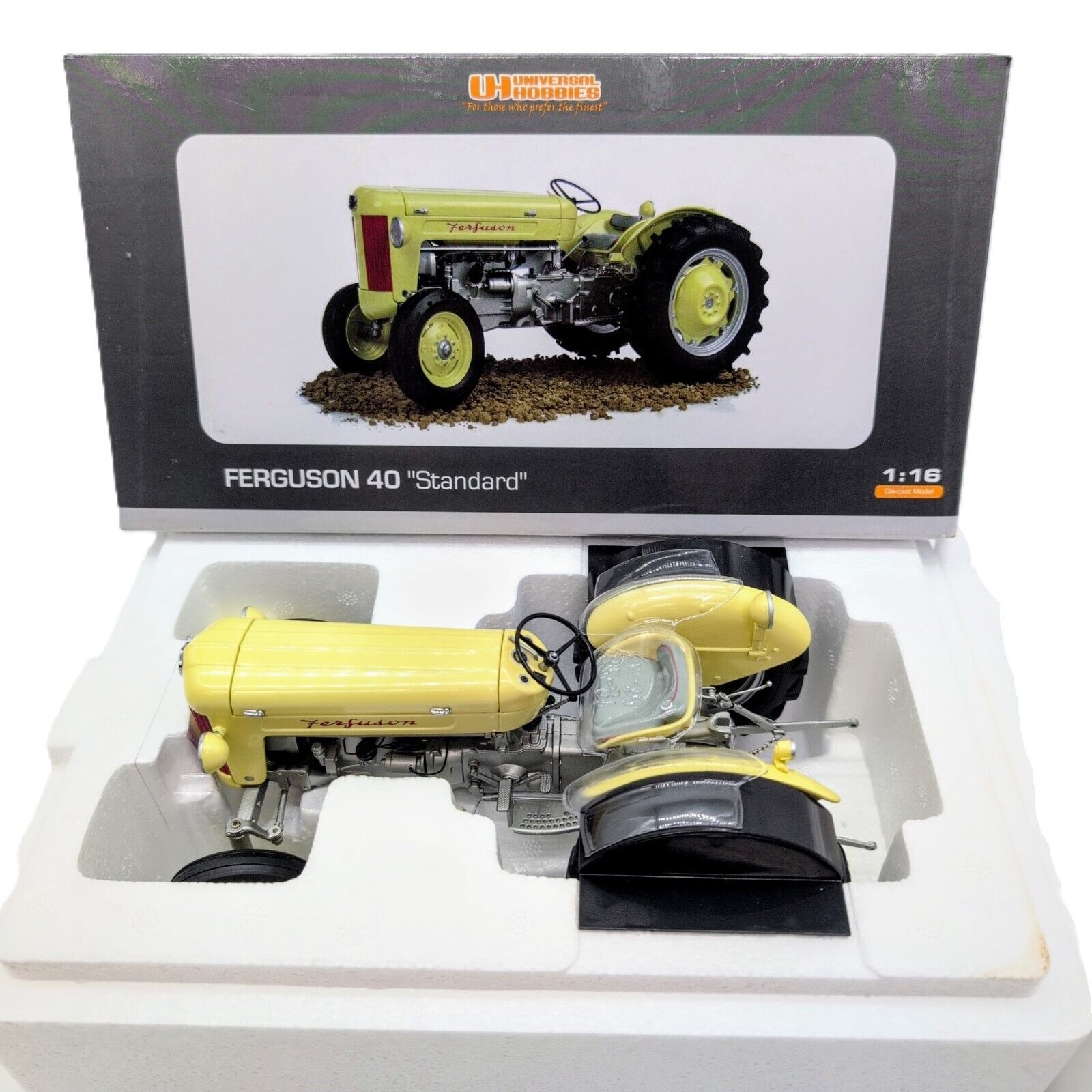 1/16 Ferguson 40 "Standard" UH4142 Universal Hobbies - Farm Toy