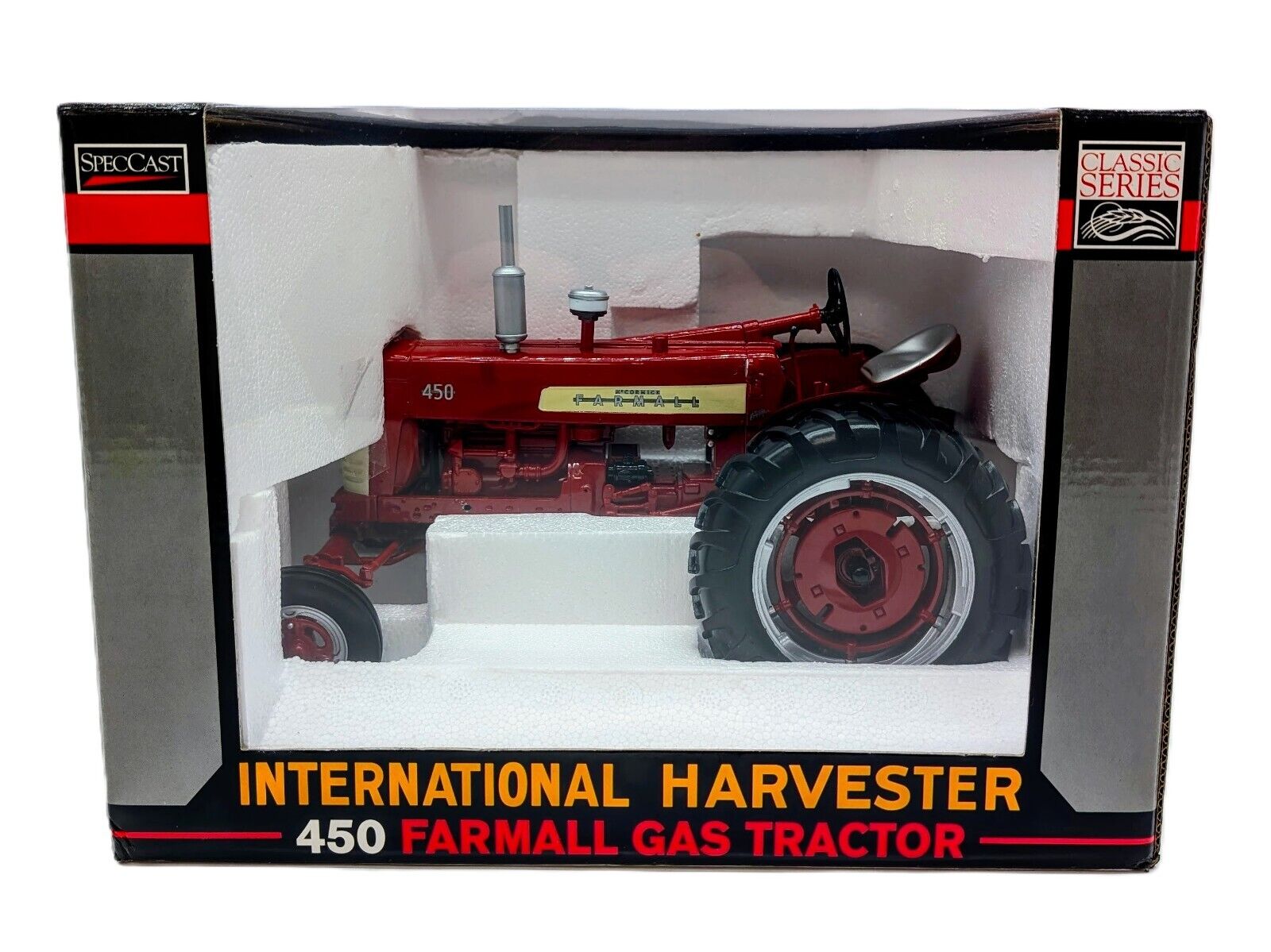 1/16 International Harvester Farmall 450 Gas Tractor With Wide Front 