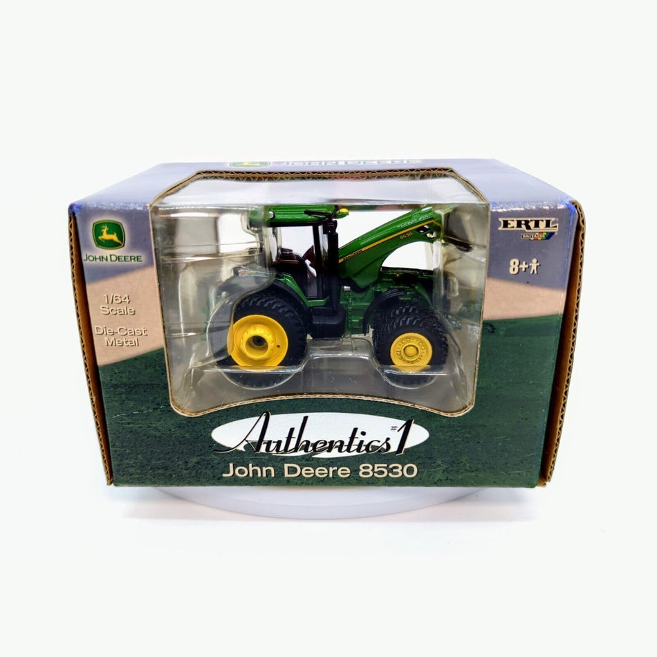 1/64 John Deere 8530 Fwa Tractor, Authentics #1