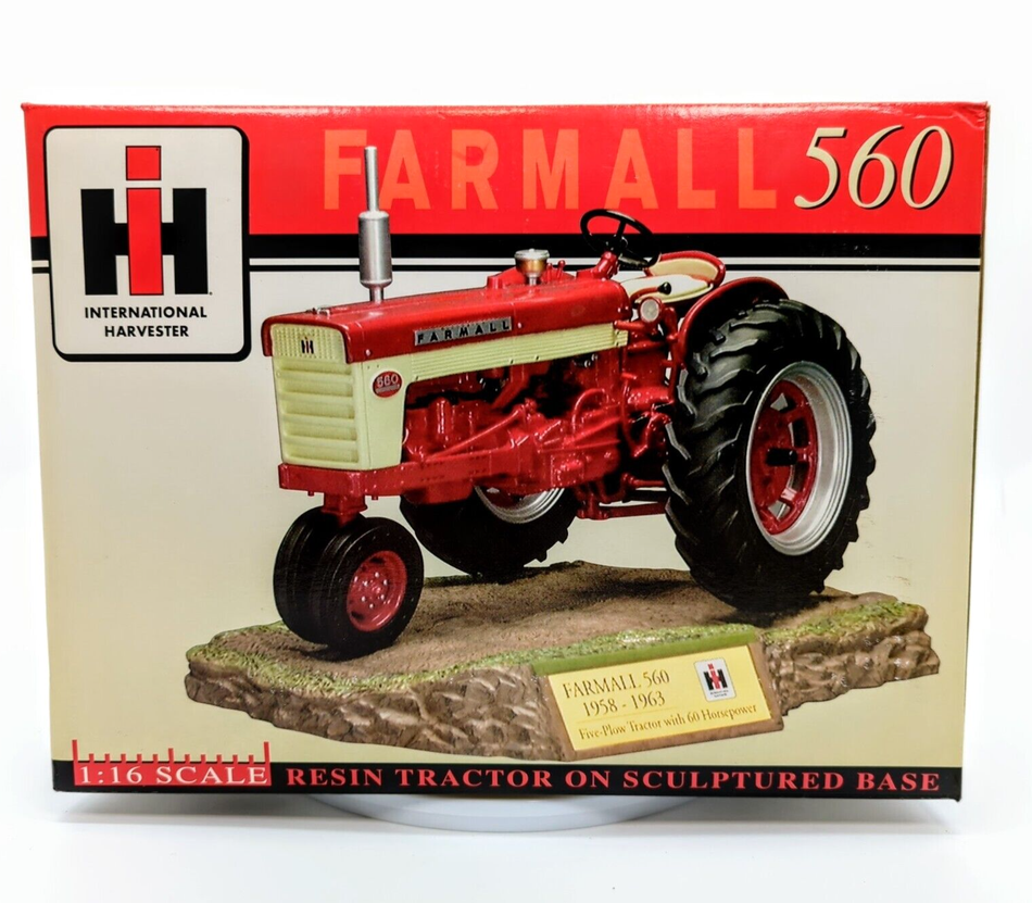 1/16 Farmall 560 Tractor Sculptured Base OEM Sealed