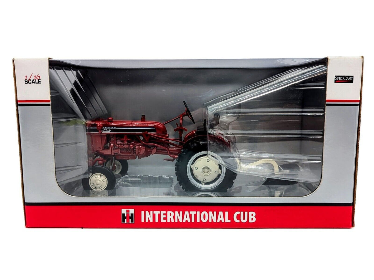 1/16 International Cub Tractor With Fast Hitch Plow, 2010 Lafayette Toy Show 
