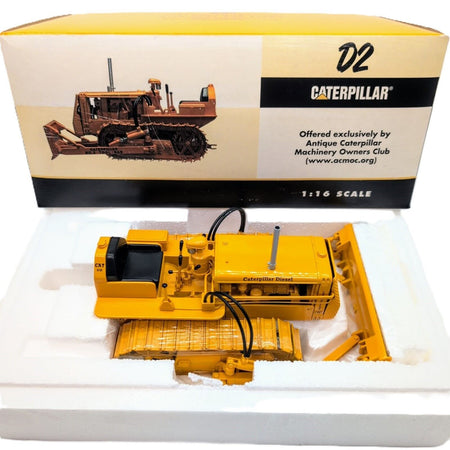 1/16 Caterpillar D2 Diesel Crawler Tractor With Tool Bar Blade - Farm Toy