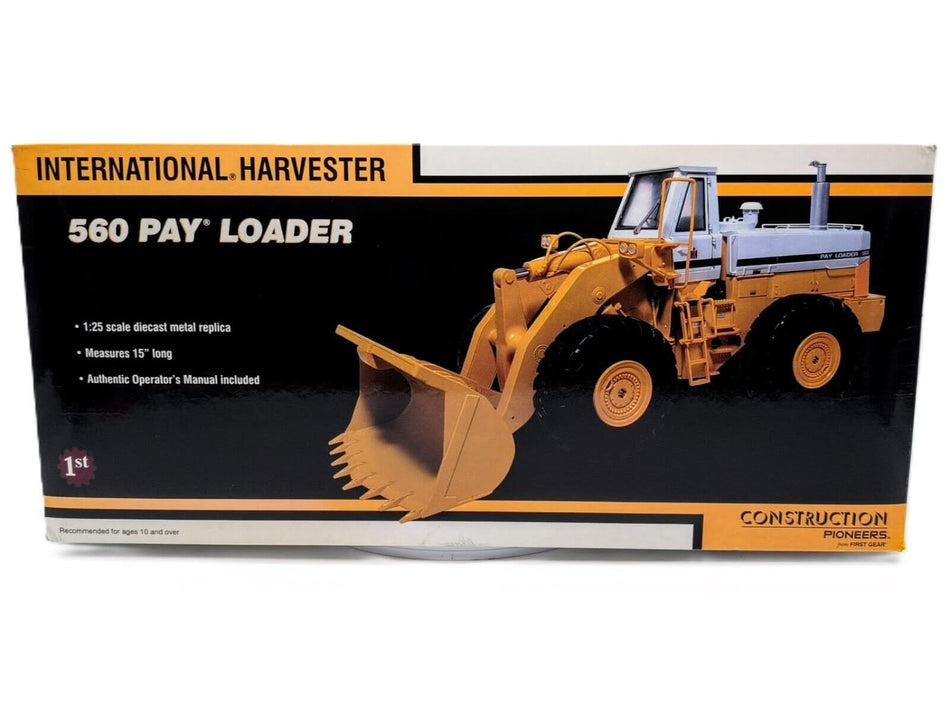 1/25 International Harvester 560 Pay Loader 