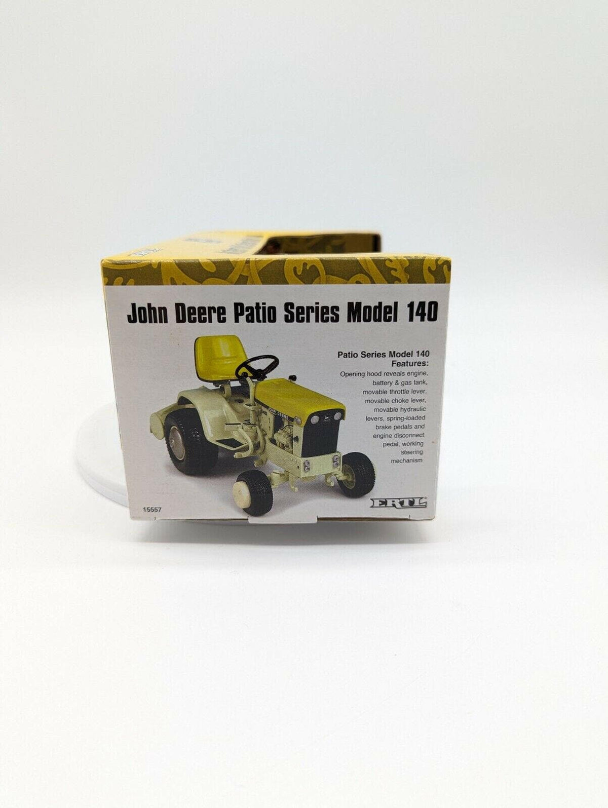 Ertl John Deere Patio Series Model 140 Yellow 1/16 Die Cast Metal 2004 15557.