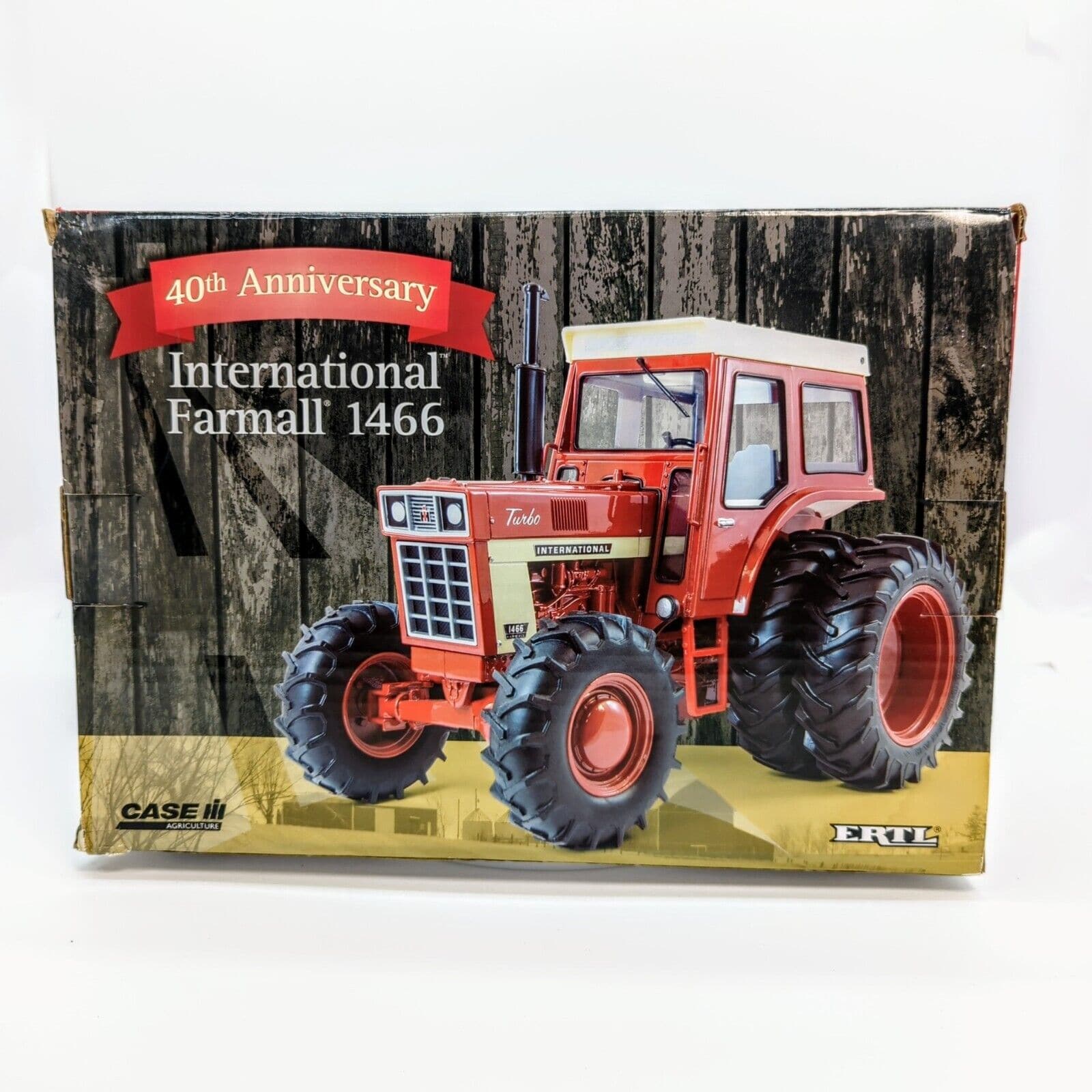 1/16 International Harvester Farmall 1466 Tractor With Duals & Front Wheel Assis.