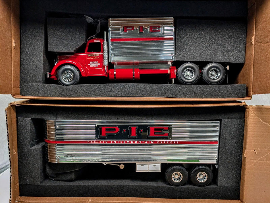 Smith Miller PIE Truck and Trailer Quality Metal Replica
